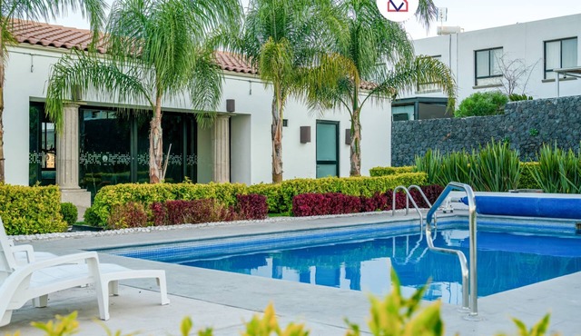 Casa Familiar para 8 en Juriquilla con amenidades