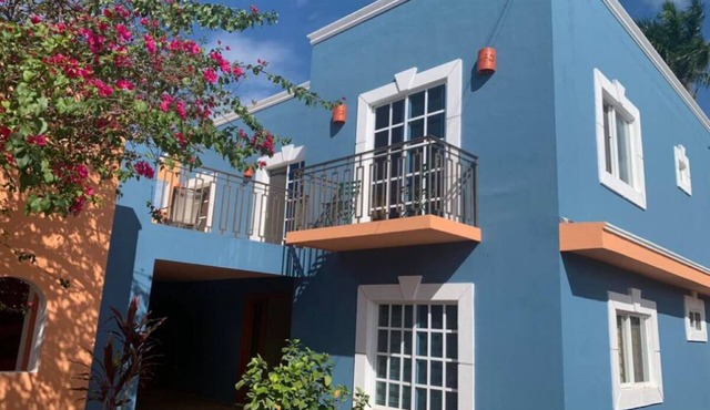 Casa Livingston.Bellísimanopen flor plan , large pool, well maintained home