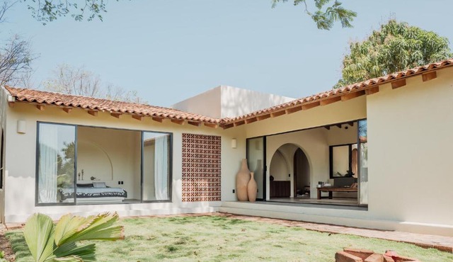 Casa Nira Saladita Surf Villa