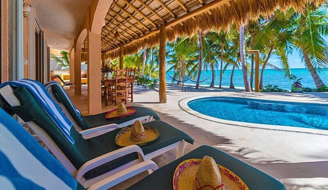 Casa Rosa Crystal Sand Exquisite Beach & Pool Minutes from Tulum