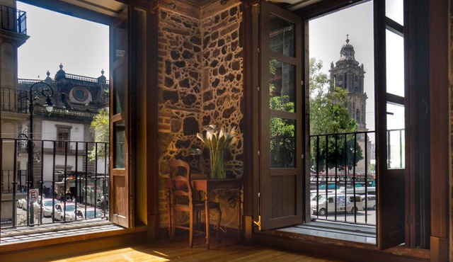 CASA SAUTO Suite Cathedral Views in Downtown