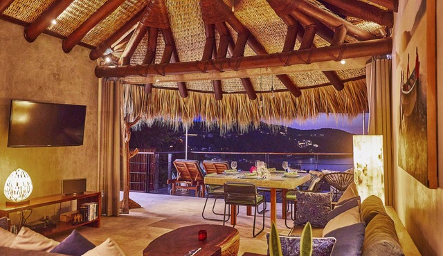 Casa Ziesta at Ensueño 10- Stunning views above Playa La Ropa