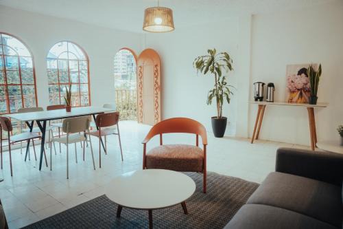 Central Hostel Zona 4