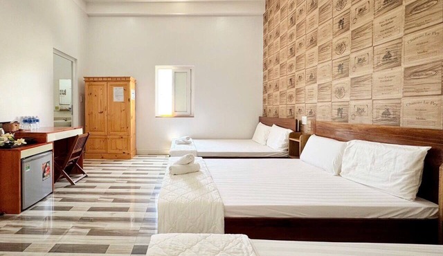 Chan Hotel Phu Quy