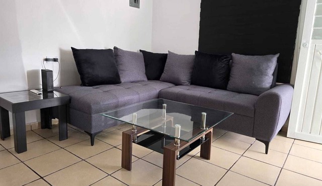 Charming 1-bedroom house with WiFi and AC in brilliant Las Glorias