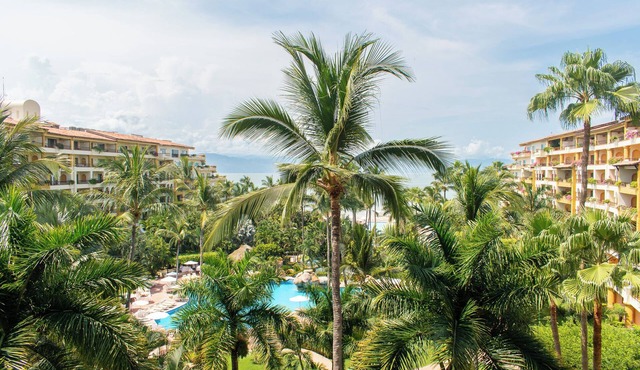 Charming 2-bedroom Condo in Velas Vallarta Resort
