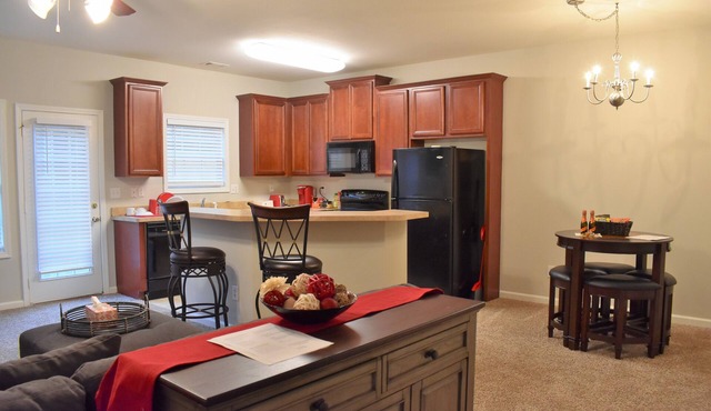 Charming 3-bedroom townhome with WiFi, fitness room in serene Braselton in Braselton