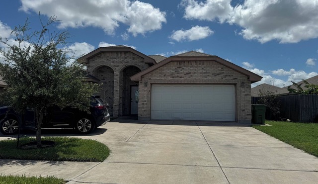 Charming 3-Bedroom Retreat in Prime Neighborhood SPI/SPACE X