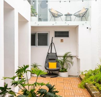 Charming and Comfortable Family Room Near Forum Majadas H14