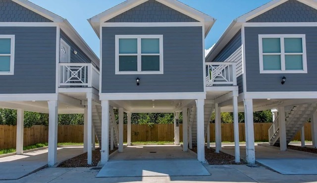 Charming cabin with full kitchen! Unit 1/6 in San Leon
