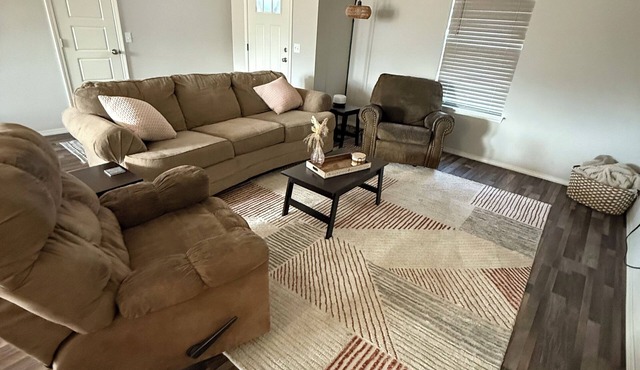Charming, Clean, and Cozy 3-bedroom house in Wagoner in Wagoner