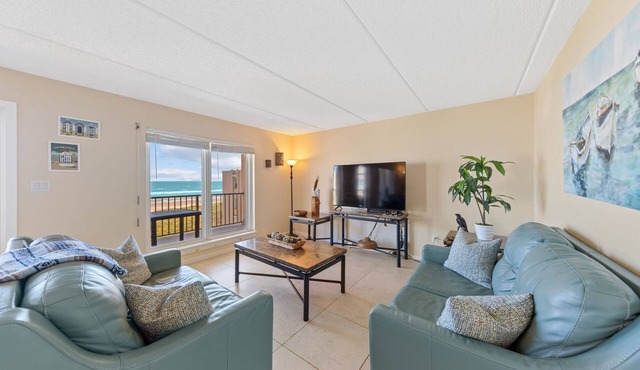 Charming condo just steps from the beach, BeachHouse 3-502