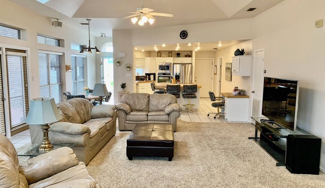 Charming/Cozy/Relaxing 2/2 Home w/easy access to Expressway in Mission, Tx
