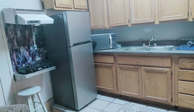 Charming studio in quaint Ensenada with WiFi, fitness room in Ensenada