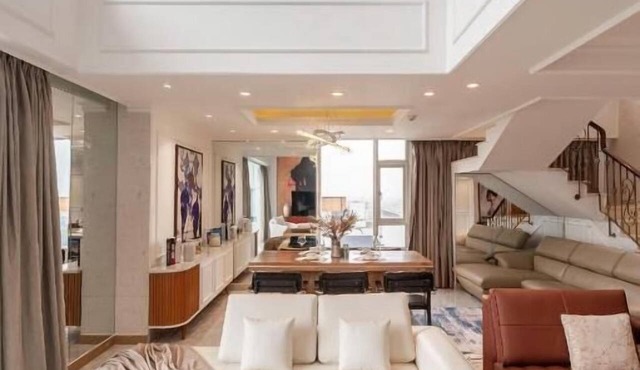 Charming white Saigon Penthouse