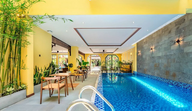 Chillax Old Town Villa