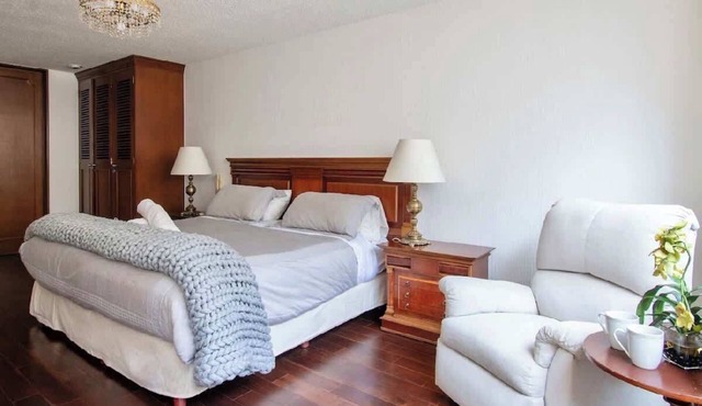 Classic Elegance in the Heart of Polanco