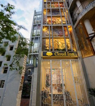 Cloud Inn Hotel