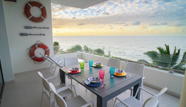 Coastal Paradise: Beautiful beachfront penthouse - Kalendas