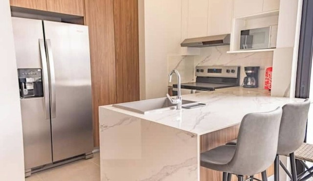 *Comfortable apartment* minutes away from cayala