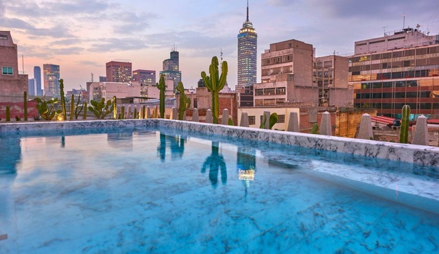 Comfortable 2 Queen Bed Stay Near Zócalo & Mexico City Landmarks