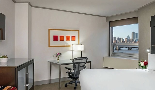 Comfortable Cambridge Stay w/Spectacular Charles River Views in Cambridge