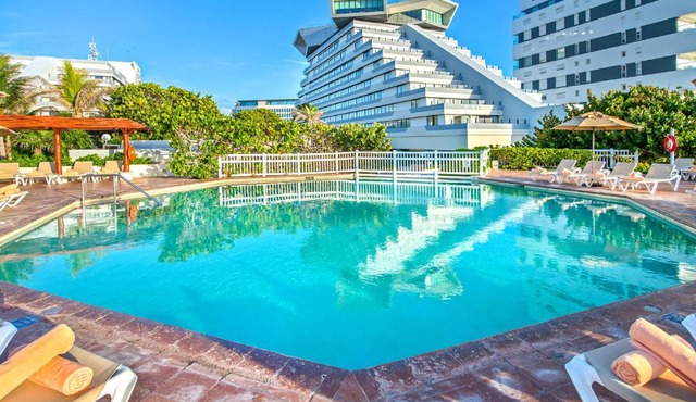 Condos in Prime Cancun Location Plus 3 Pools