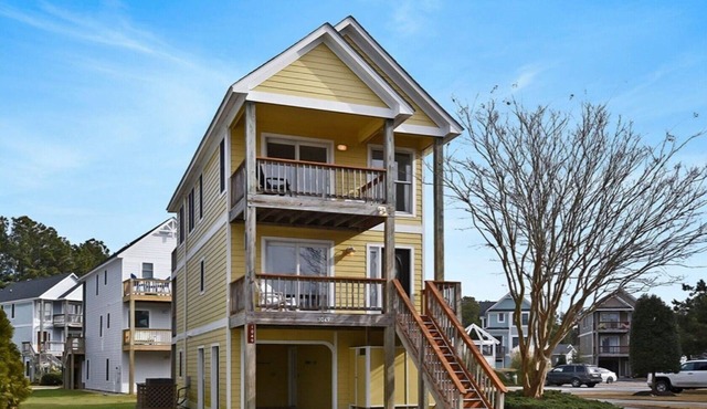 Corolla Light Resort✦Beach Access ✦ Pools ✦ Sports, Oceanfront Complex ✦ Trolley in Corolla