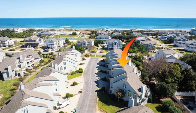 Corolla Light Villa with Hot Tub, Amenities Access! in Corolla