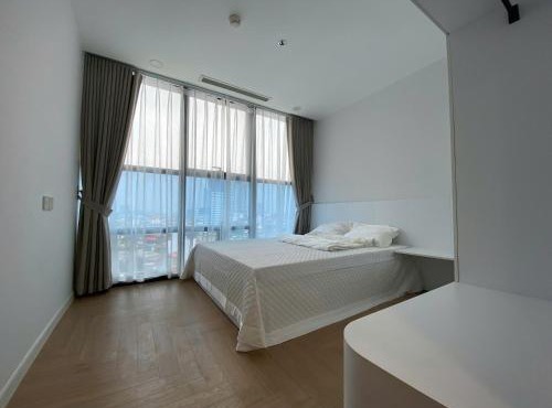 Cozy 90 Complex, Lang street
