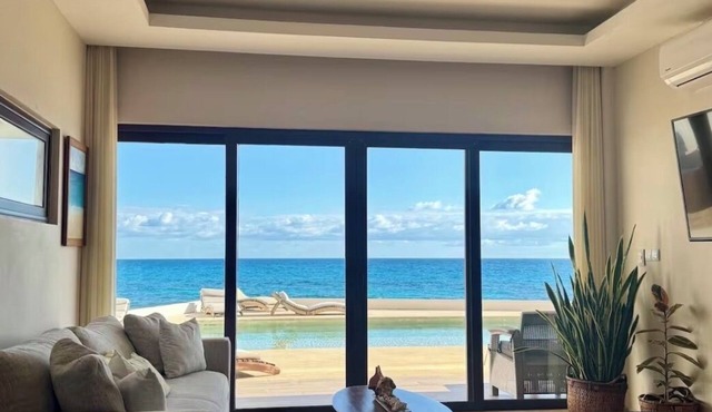 Cozy apartment w/3bedrooms Oceanfront WiFi