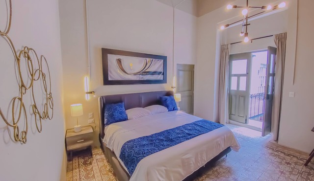 Cozy suite in nice Puebla with WiFi, best location and contemporary restoration