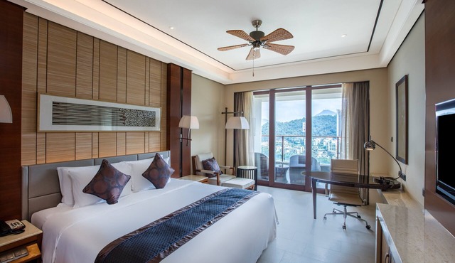 Crowne Plaza Sanya City Center by IHG