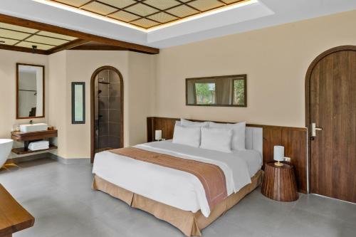 Cuc Phuong Tropical Villas