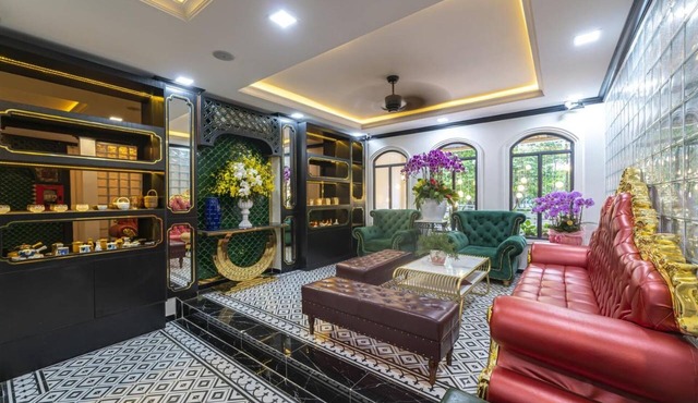Dancentre Airport Stays - Vyvy Hotel