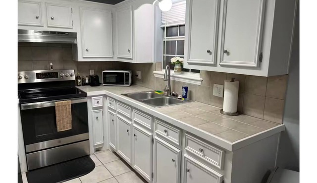 Delightful 2-bedroom apartment with AC in Edinburg
