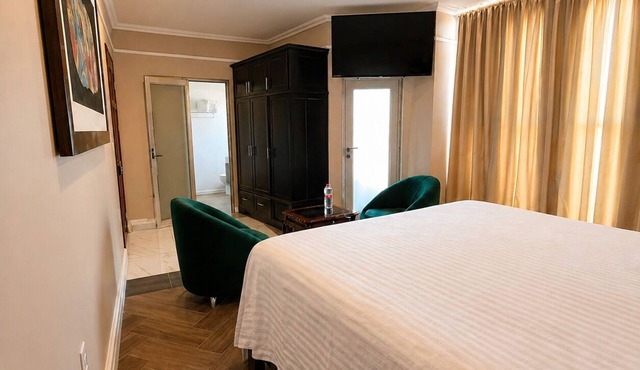 Delux 301 Centeotl Room