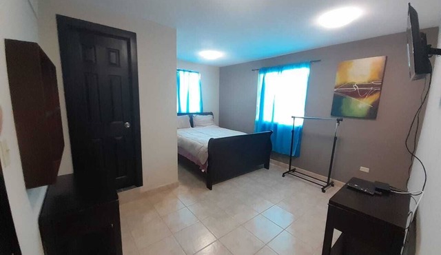 Departamentos Velasco,a 10 min del Centro,ideal Para Conocer Tijuana