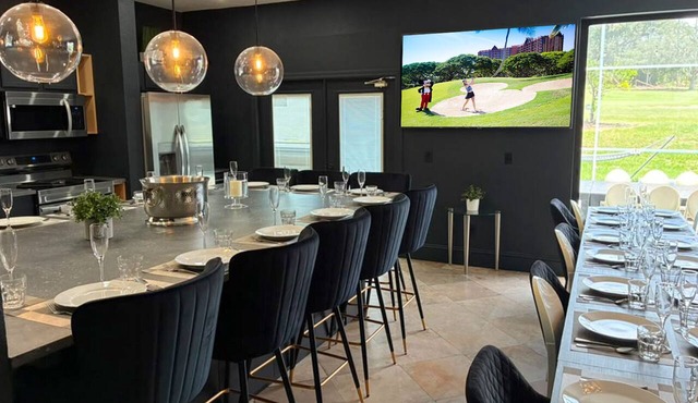 DisneyEstate by AmericanVacationLiving 11BR in Davenport