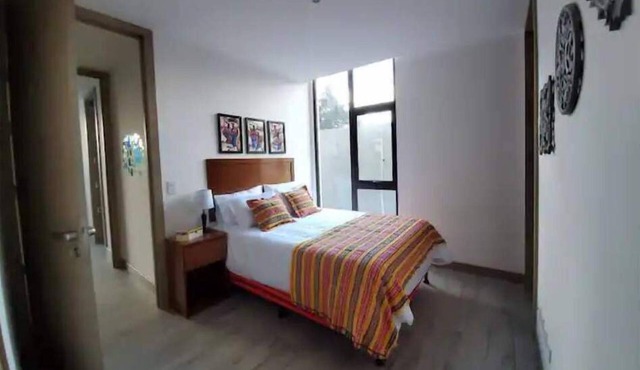 DN2A-Great location with patio and pool