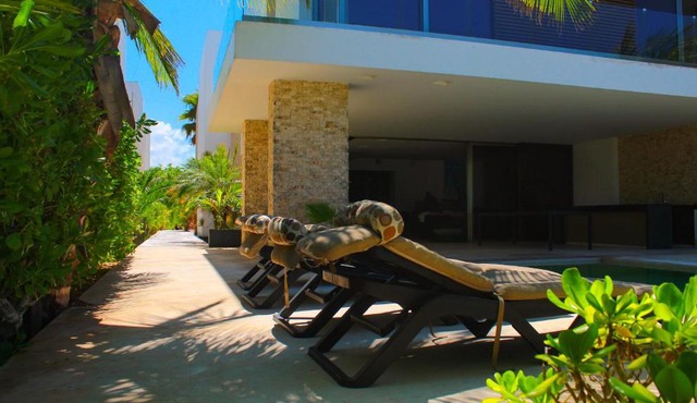 Donoussa Beach home