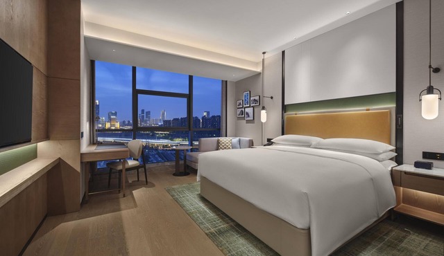 DoubleTree By Hilton Zhengzhou East