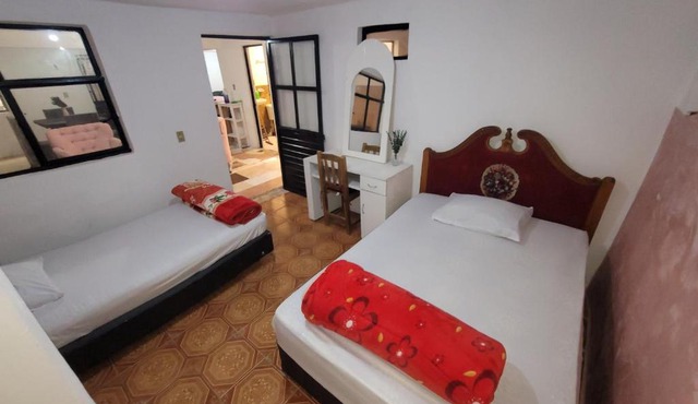 Dpto Cómodo Barrio Guadalupe Céntrico con Estac y FREE WIFI