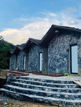 Du già Mit's homestay