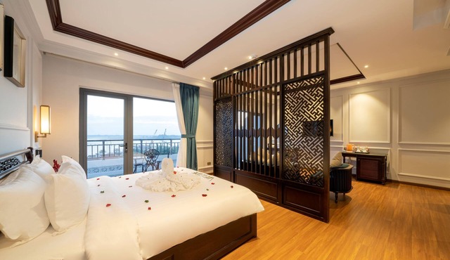 Eco Lux Riverside Hotel & Spa