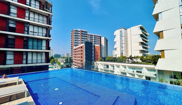 El DePA, Luxury and Comfort, resort-like amenities