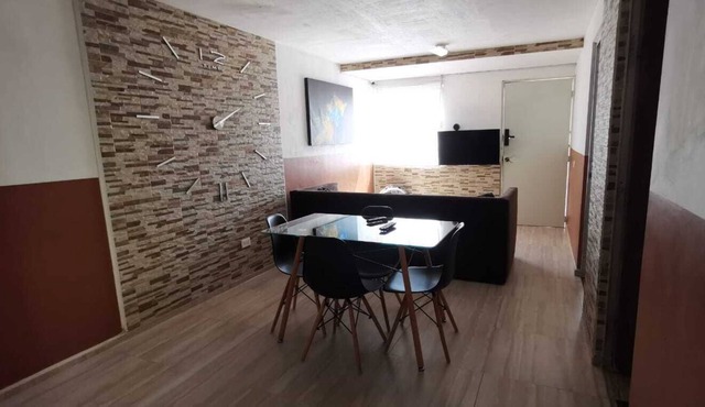 Entire accommodation with parking, wifi