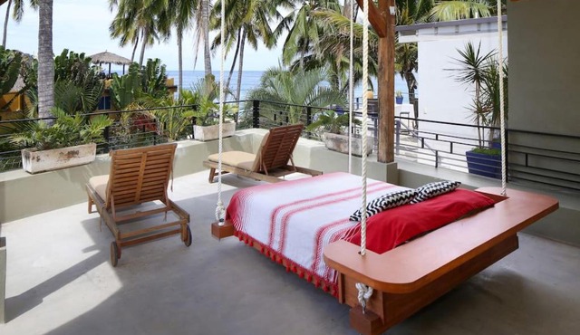 Entire Tocayo Steps to Beach and Surf 4BD Condo with Master Suite