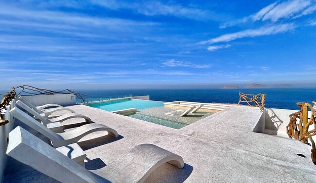 Escape with Incredible Ocean Views By GPS Rentals
