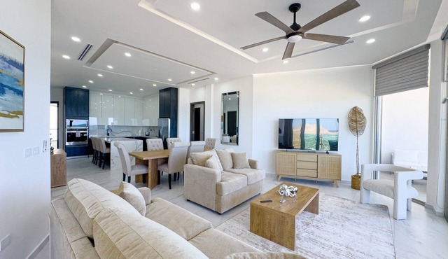 Esmeralda Beach Resort 3 Bedrooms Condo C 1102